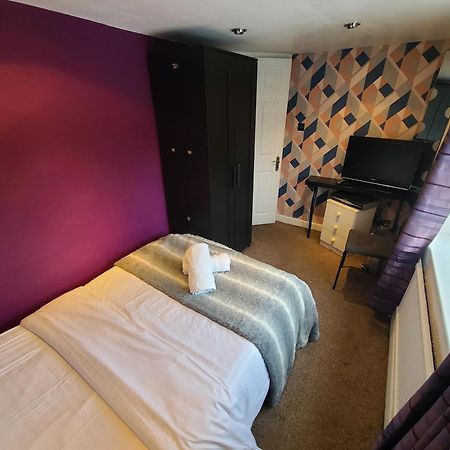 Grand Near Etihad Stadium Coop Live Droylsden Экстерьер фото