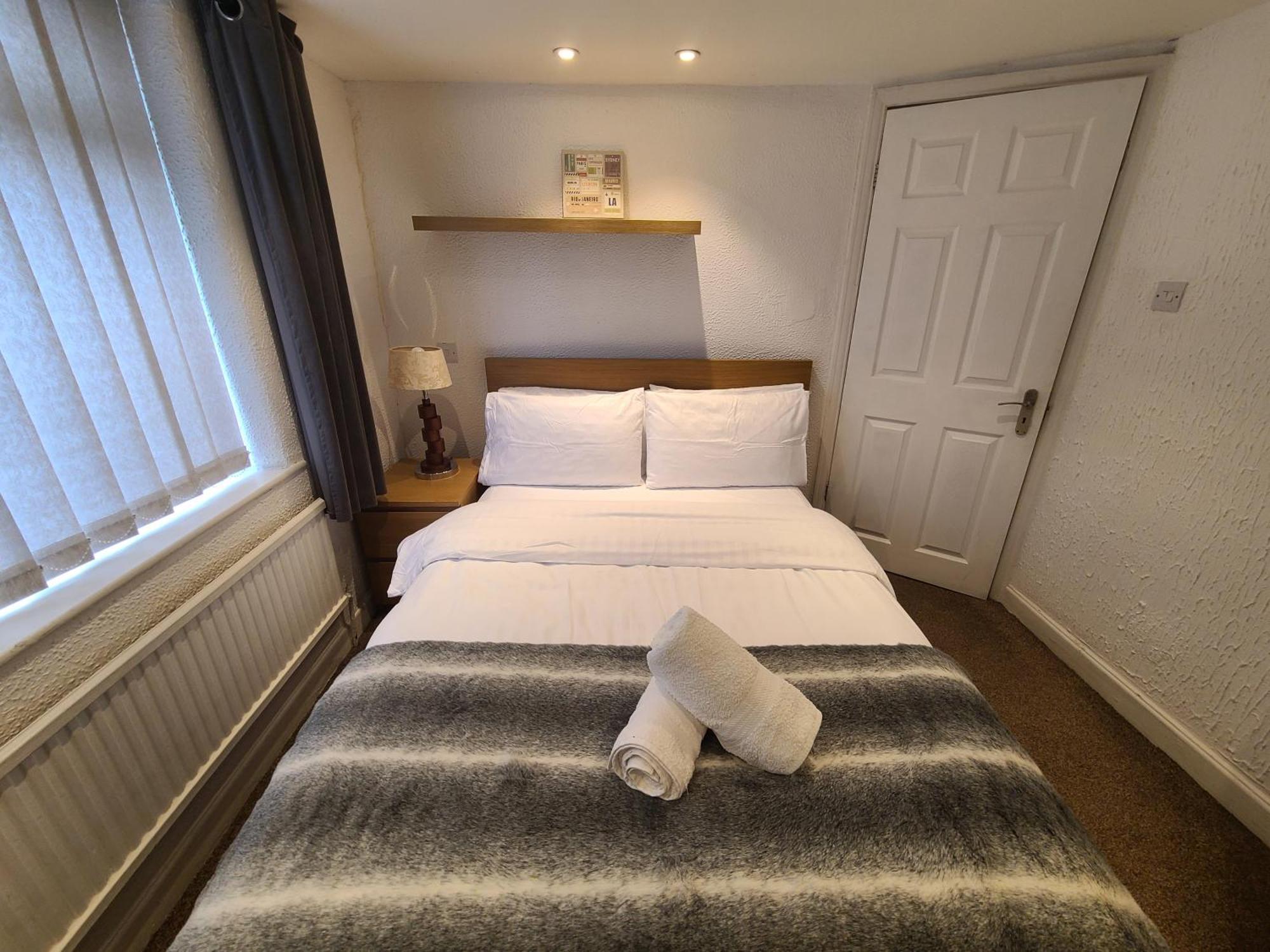 Grand Near Etihad Stadium Coop Live Droylsden Экстерьер фото